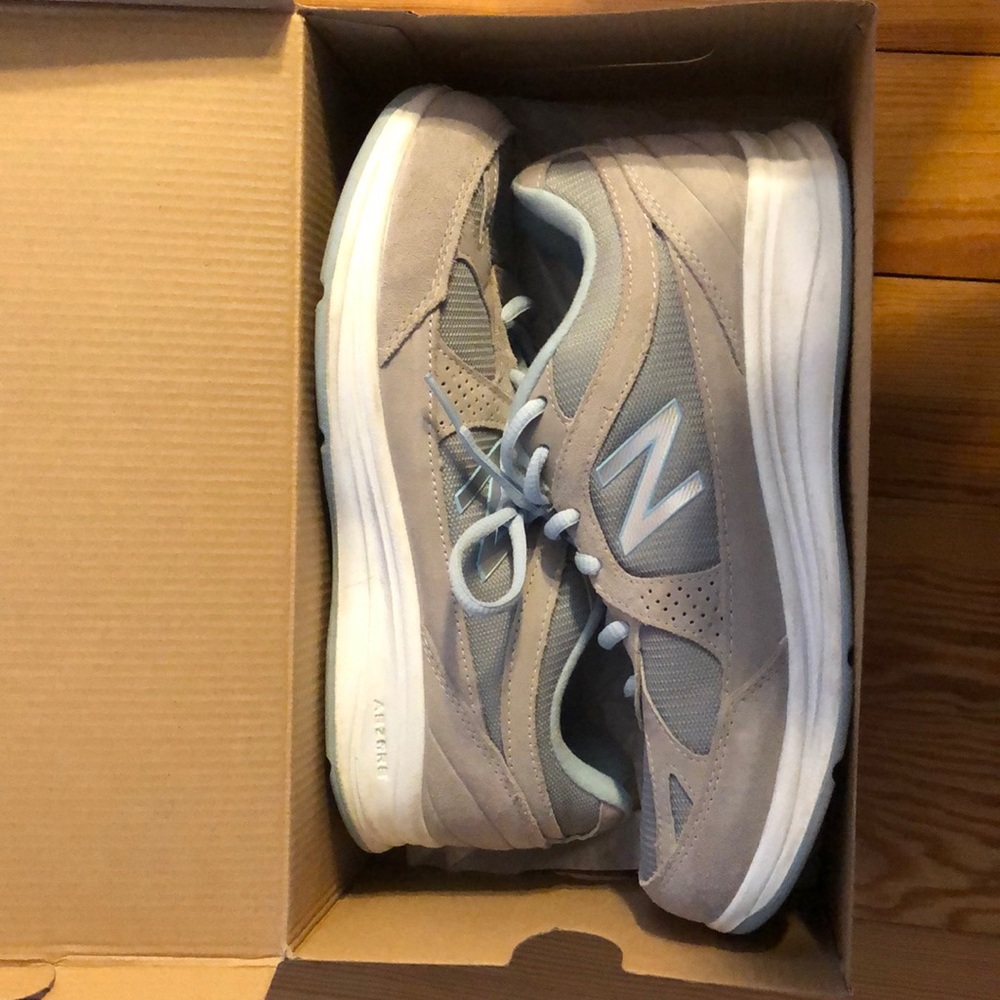Sneaker